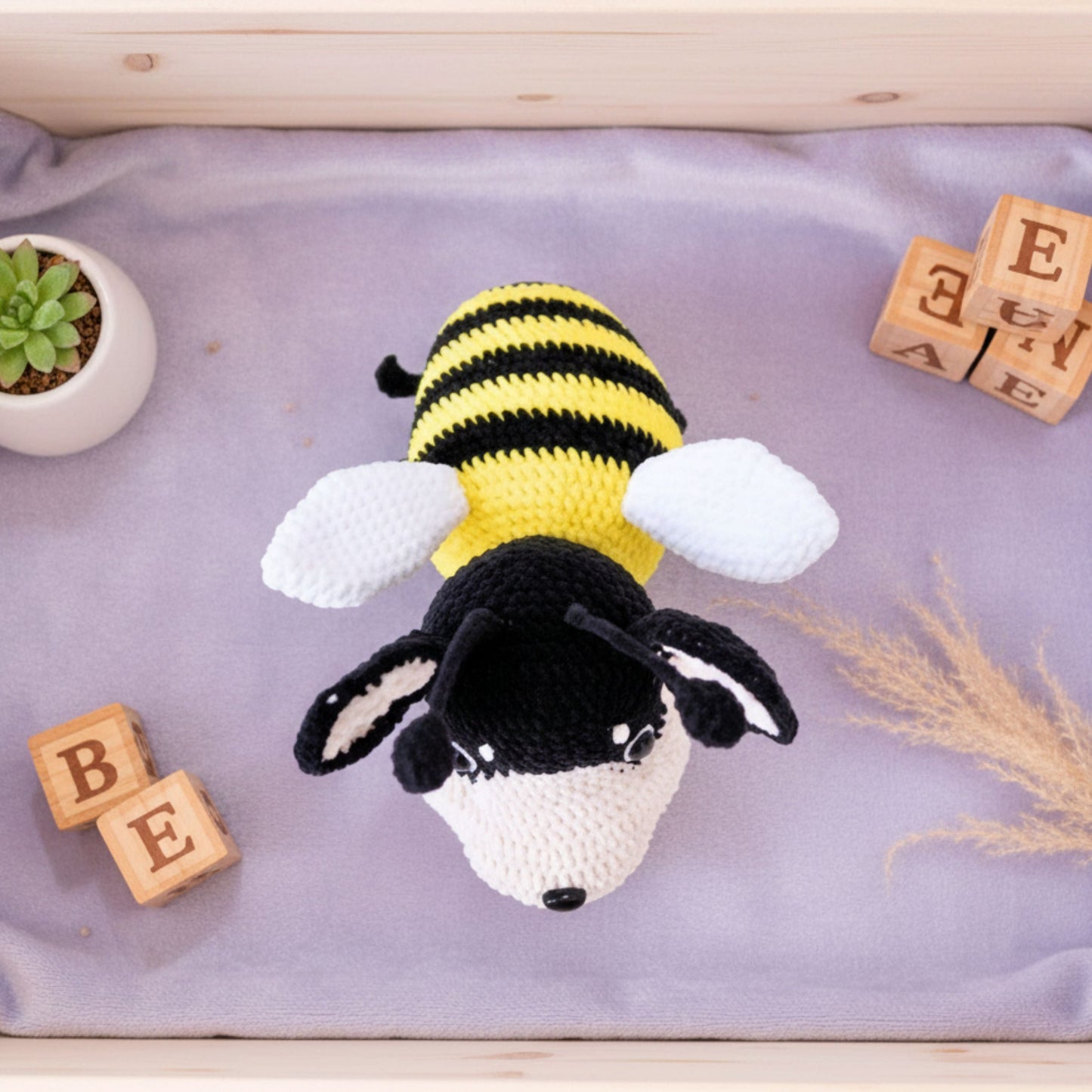 Bee Dachshund Amigurumi Pattern