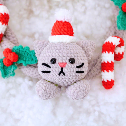 Cat Wreath Christmas Pattern