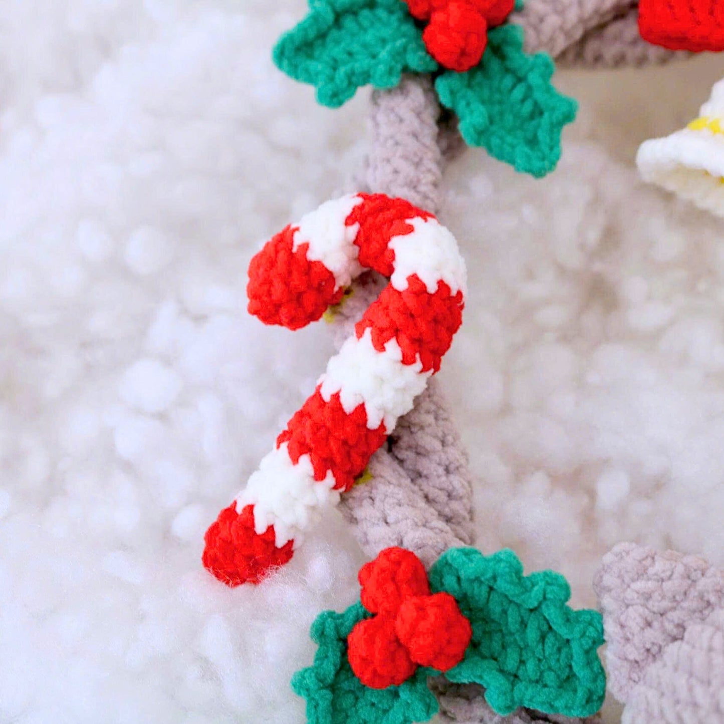 Cat Wreath Christmas Pattern